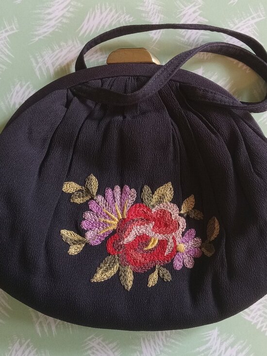 Handbags - Vintage original floral 1930 handbag embroidered